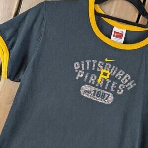 Pittsburgh Pirates Nike Center Swoosh MLB Baseball Park Tiny Top Shirt Medium